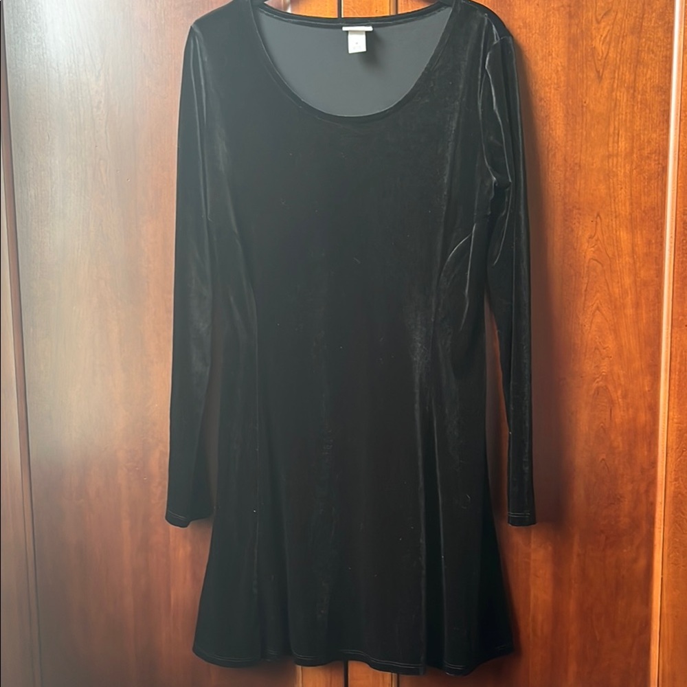 Elegant Black Velvet Skater Dress